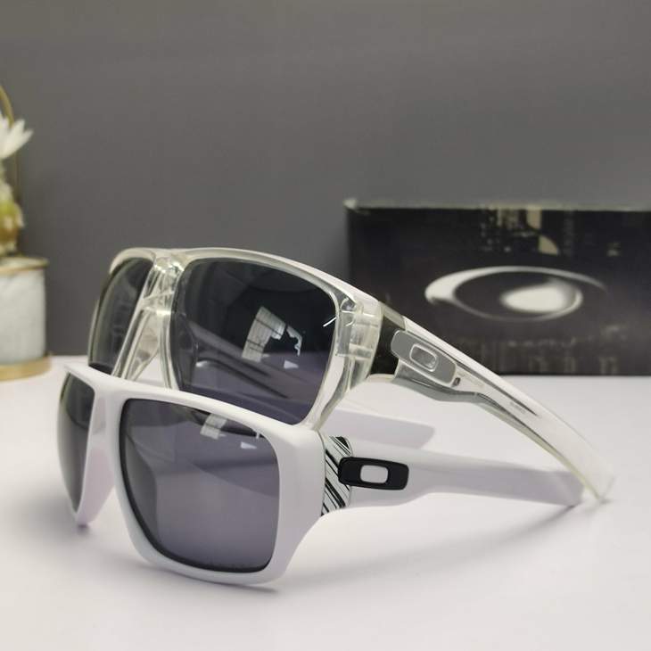Picture of Oakley Sunglasses _SKUfw66124082fw